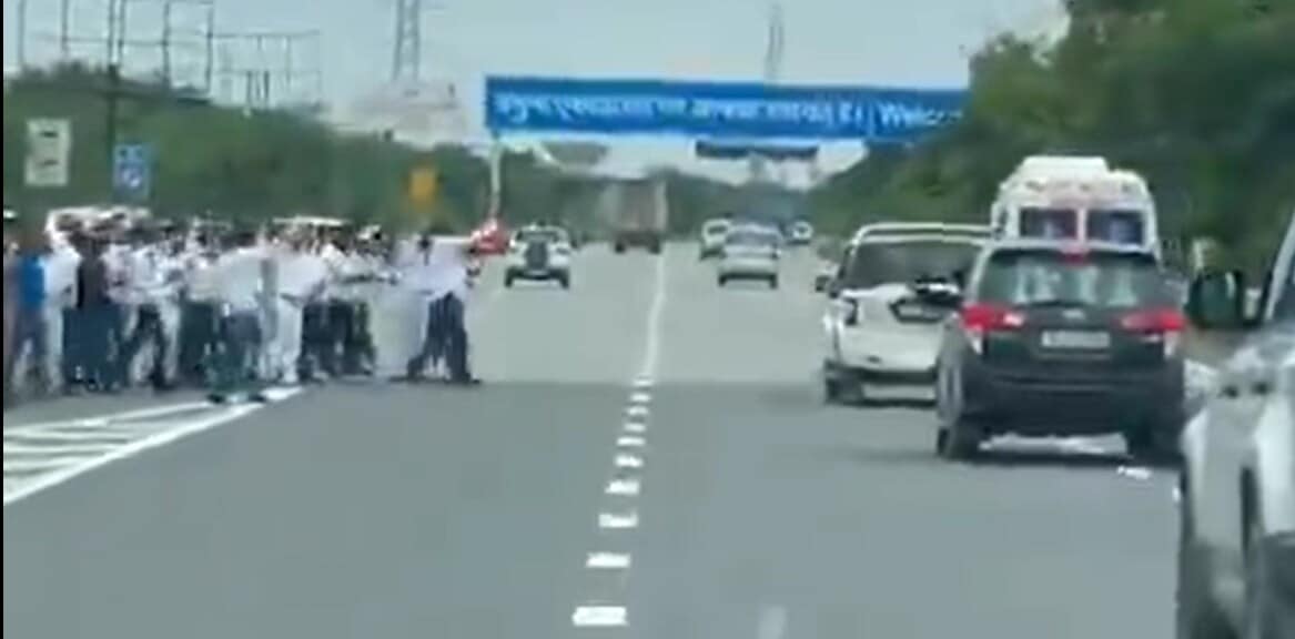 PM Modi's convoy will be passing through roads approaching Bengaluru's Kempegowda International Airport on Friday. (Image for representation only)
