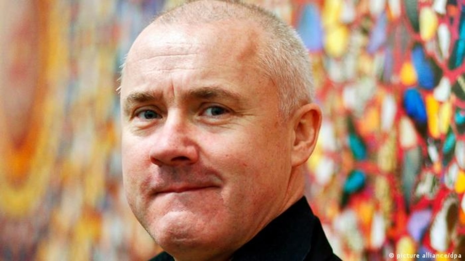 Damien Hirst burns thousands of his paintings