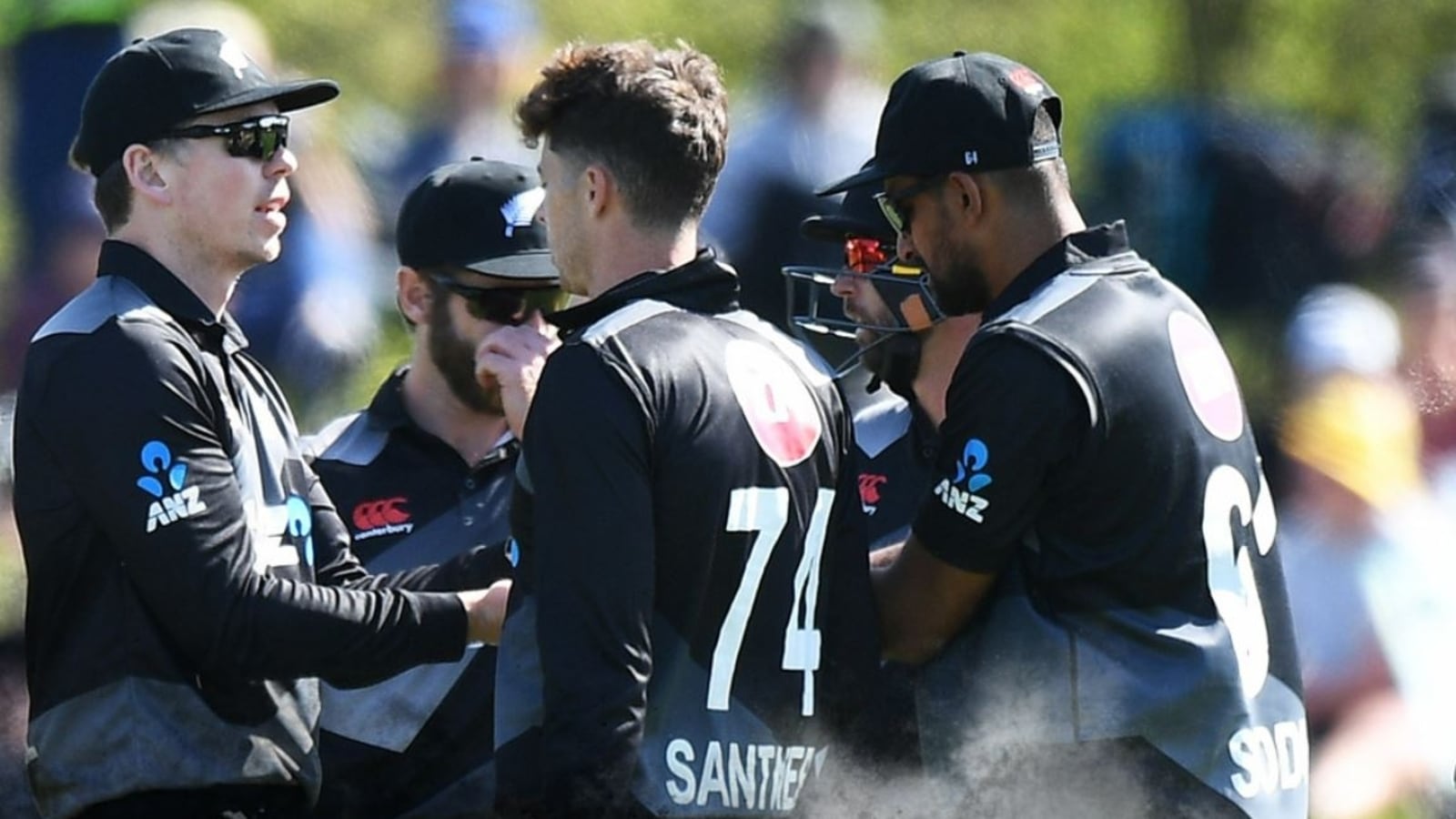new-zealand-hammer-pakistan-by-9-wickets-in-tri-series