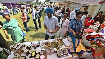 Visitors at Food and Craft mela organized by Punjab Agricultural University (PAU) in Ludhiana. (Gurpreet Singh/HT) Visitors at Food and Craft mela organized by Punjab Agricultural University (PAU) in Ludhiana. (Gurpreet Singh/HT)