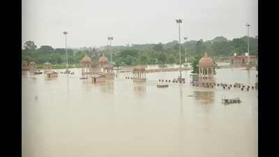 In the first 10 days of October, Gorakhpur has received a record 282 mm of rainfall. (HT PHOTO) In the first 10 days of October, Gorakhpur has received a record 282 mm of rainfall. (HT PHOTO)