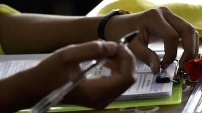 A 22-year-old appearing for a defence exam (Class III and IV) was arrested by Pune police after being caught in possession of electronic gadget on Sunday. (Hindustan Times (PIC FOR REPRESENTATION))