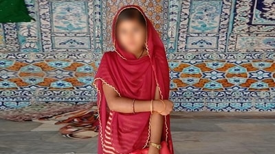Pakistani Hindu girl was kidnapped from her house in Hyderabad. Pakistani Hindu girl was kidnapped from her house in Hyderabad.