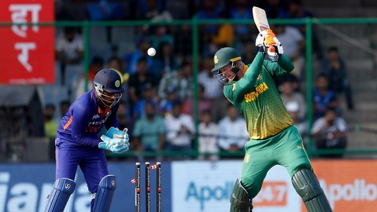 Heinrich Klaasen gets bowled during the 3rd ODI match between India and South Africa, at Arun Jaitley Stadium, in New Delhi(ANI)