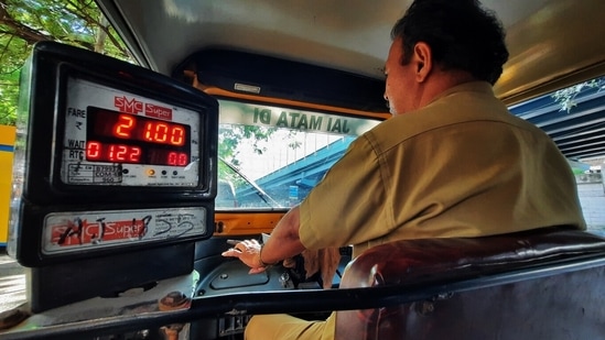 Autorickshaw Drivers Union will launch the Namma Yatri app on November 1, that allows booking of autos online.(HT PHOTO)