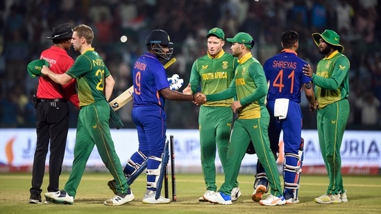 Indian players Sanju Samson and Shreyas Iyer being greeted by South African players after winning the 3rd and final ODI cricket match of the series(PTI)