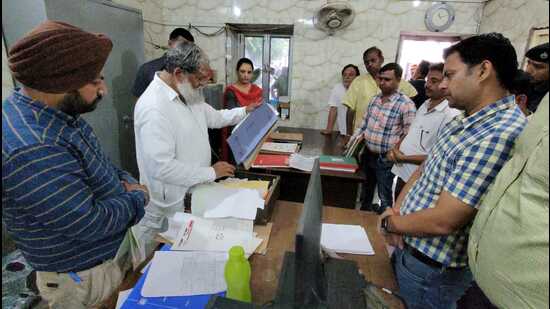 Vij had on Monday conducted a surprise inspection of the municipal council office and inspected offices of EO and his personal assistant (PA). While scrolling down the public complaints on the official email ID, the minister found scores of them unresolved.