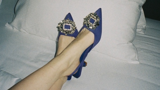 Footwear for women are available at discounted prices on Amazon. (Pexels)