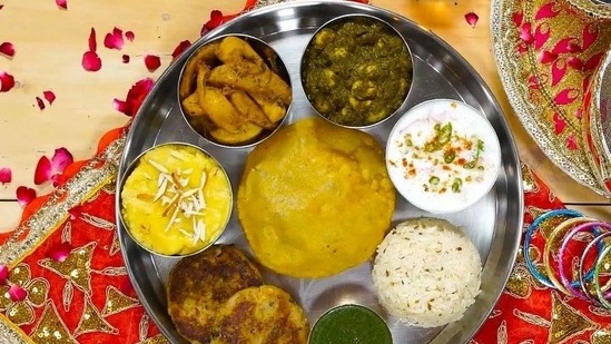 Sargi is the pre-dawn meal which is sent from the mother-in-law before the daughter-in-law starts her fasting.(Pinterest)