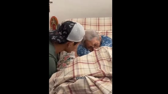 Grandson Posts Wholesome Conversation With Grandma It May Leave You