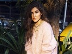 Elnaaz Norouzi stripped in solidarity with the Iran protests. Elnaaz Norouzi stripped in solidarity with the Iran protests.