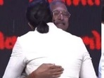 Ranveer Singh touched Nana Patekar's feet. Ranveer Singh touched Nana Patekar's feet.
