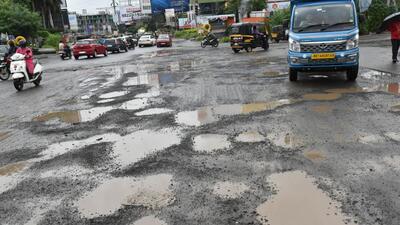 Once the contractor submits the bills, the PMC should first issue only 70% of the payment. Later, verification of documents should be carried out and the quality of the works on ground should be checked. Only after being satisfied with the quality of the work, the remaining 30% payment should be issued in the next 28 days, the circular said. (REPRESENTATIVE PHOTO)