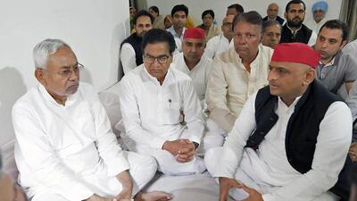 Bihar chief minister Nitish Kumar with Samajwadi Party national Akhilesh Yadav and others in Saifai on Wednesday. (ANI PHOTO) Bihar chief minister Nitish Kumar with Samajwadi Party national Akhilesh Yadav and others in Saifai on Wednesday. (ANI PHOTO)