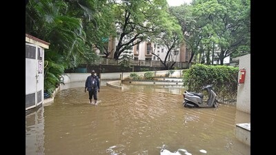 Pune Municipal Corporation (PMC) in a recent survey has found that the number of waterlogging spots in the city have increased from 80 last year to as many as 138 this year (HT FILE PHOTO) Pune Municipal Corporation (PMC) in a recent survey has found that the number of waterlogging spots in the city have increased from 80 last year to as many as 138 this year (HT FILE PHOTO)