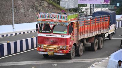 A heavy vehicle seen plying on Pashan Sus bridge on Wednesday (HT PHOTO) A heavy vehicle seen plying on Pashan Sus bridge on Wednesday (HT PHOTO)