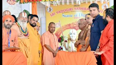 UP chief minister Yogi Adityanath unveiled the statue of Hindu philosopher and social reformer Ramanujacharya at Ayodhya’s Radha Soami Temple in Golaghat. (Sourced) UP chief minister Yogi Adityanath unveiled the statue of Hindu philosopher and social reformer Ramanujacharya at Ayodhya’s Radha Soami Temple in Golaghat. (Sourced)