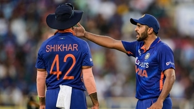 India's Shardul Thakur (R) speaks with captain Shikhar Dhawan (AFP) India's Shardul Thakur (R) speaks with captain Shikhar Dhawan (AFP)