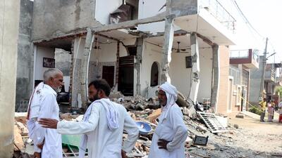 Seven persons, including two children, sustained burn injuries following a cooking gas cylinder blast at Rohtak’s Ekta colony in the wee hours of Wednesday, said police. (Manoj Dhaka/ HT)
