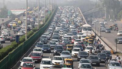 A view of traffic congestion on Delhi-Gurgaon Expressway on Wednesday. (Vipin Kumar/HT Photo) A view of traffic congestion on Delhi-Gurgaon Expressway on Wednesday. (Vipin Kumar/HT Photo)