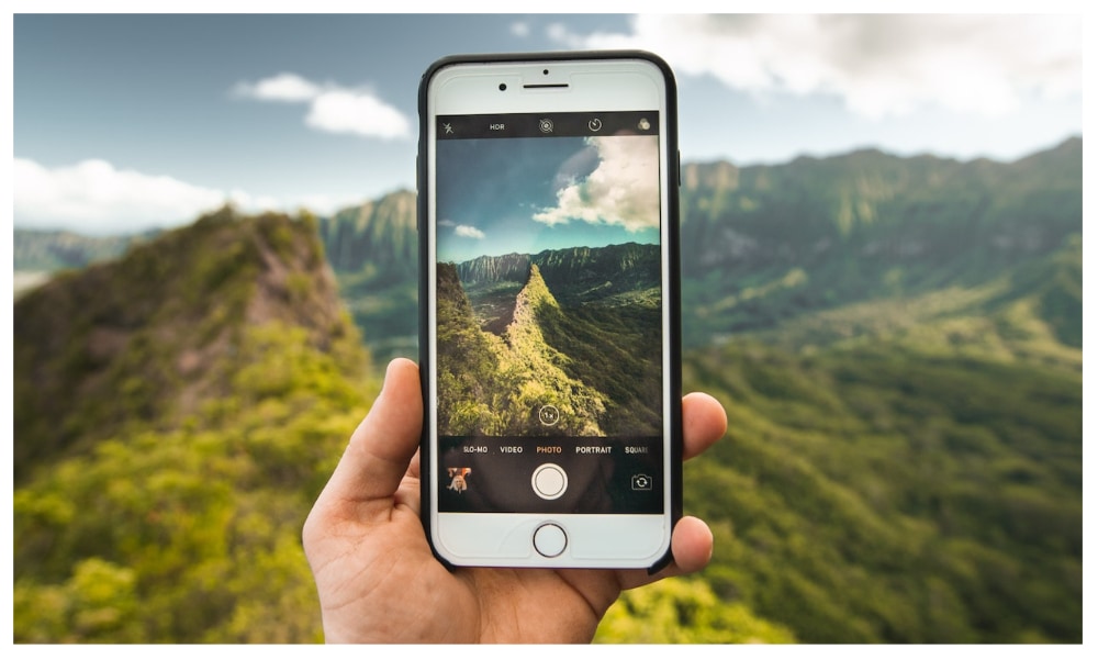 8 MP front camera mobile phones click clear photographs. (Pexels) 8 MP front camera mobile phones click clear photographs. (Pexels)