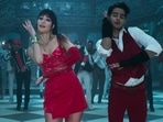 Katrina Kaif with Siddhant Chaturvedi and Ishaan Khatter in Phone Bhoot song Kinna Sona. Katrina Kaif with Siddhant Chaturvedi and Ishaan Khatter in Phone Bhoot song Kinna Sona.