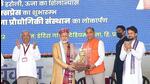 Hiamchal Pradesh chief minister Jai Ram Thakur felicitates Prime Minister Narendra Modi during a public rally, in Una on Thursday. (HT Photo) Hiamchal Pradesh chief minister Jai Ram Thakur felicitates Prime Minister Narendra Modi during a public rally, in Una on Thursday. (HT Photo)