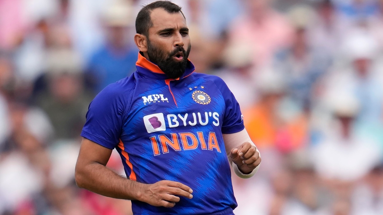 Shami announces departure for T20 World Cup with Insta post, Irfan