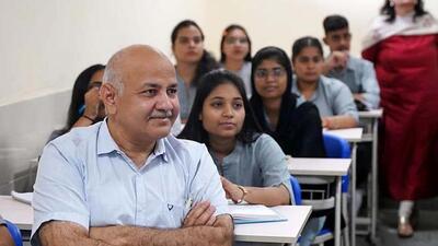 Deputy chief minister Manish Sisodia visited the teacher training institute at Keshavpuram on Thursday. (HT Photo)