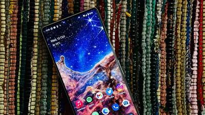 In terms of how the Google Pixel 7 Pro and Pixel 7 look, there has been a subtle evolution of the design from last year. (Vishal Mathur / HT Photo) In terms of how the Google Pixel 7 Pro and Pixel 7 look, there has been a subtle evolution of the design from last year. (Vishal Mathur / HT Photo)
