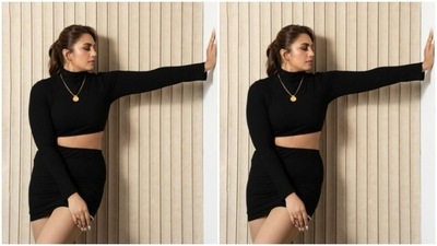 In a sleek golden chain with a golden pendant and a golden ring from the house of Misho Designs, Huma further accessorised her look for the day. (Instagram/@iamhumaq) In a sleek golden chain with a golden pendant and a golden ring from the house of Misho Designs, Huma further accessorised her look for the day. (Instagram/@iamhumaq)