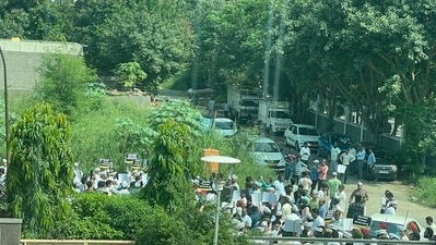 NCW (National Commission for Women) chairperson Rekha Sharma tweets about a ruckus outside her office. (@sharmarekha)