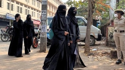 Supreme Court gave a split verdict in the hijab ban case. Supreme Court gave a split verdict in the hijab ban case. 