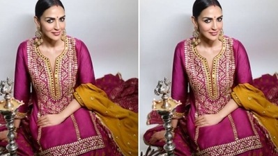 Esha Deol wished her fans “Happy Karwa Chauth” by sharing a poster on her Instagram stories. Esha Deol wished her fans “Happy Karwa Chauth” by sharing a poster on her Instagram stories.