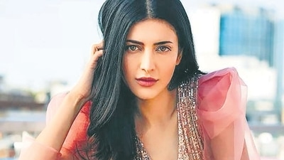 Shruti Haasan talks about her nose surgery.