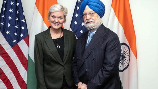 Hardeep Singh Puri co-chaired the US-India Strategic Clean Energy Partnership ministerial with his American counterpart, secretary of energy Jennifer Granholm in Washington DC. (Twitter/Secretary Jennifer Granholm)