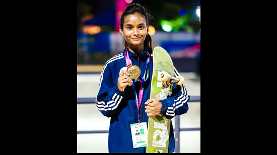 Two skateboarders - Shraddha Gaikwad, 17 (in pic); and Shubham Surana, 22 - have done the city proud by winning a gold and a silver medal, respectively, at the 36th National Games 2022 (HT PHOTO)