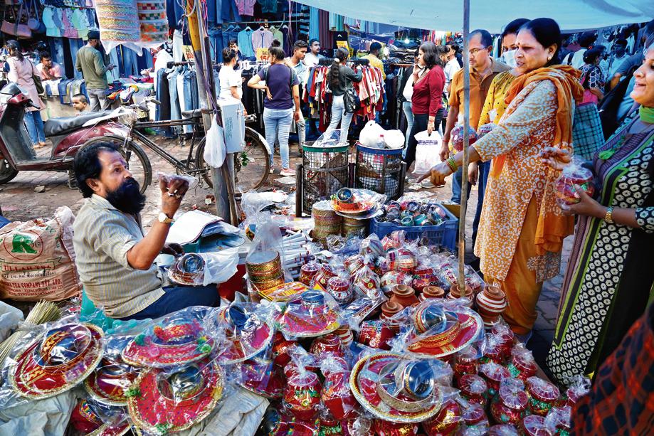 At Sarojni Nagar, the collection of karwas kept the buyers excited. (Photo: Gokul VS/ HT)
