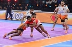 Gujarat took their first victory of the season.(Pro Kabaddi) Gujarat took their first victory of the season.(Pro Kabaddi)