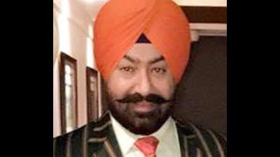 Bathinda MTP SS Bindra had surrendered before the bureau of investigation in Mohali on Wednesday after evading arrest for two months. (HT Photo)