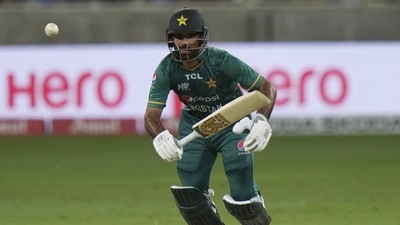 Pakistan's Fakhar Zaman runs after playing a shot during the T20 cricket match of Asia Cup between India and Pakistan, in Dubai, United Arab Emirates, Sunday, Sept. 4, 2022. (AP Photo/Anjum Naveed) (AP)