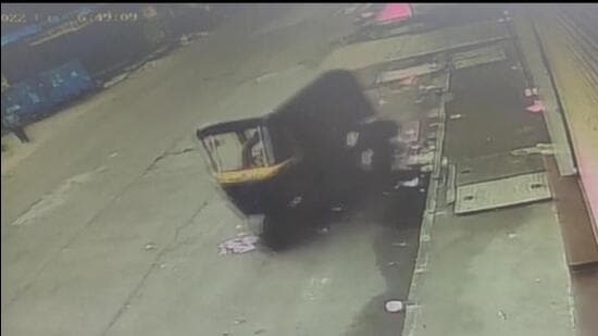 Auto driver molests college student, drags her for nearly 20 meters before fleeing