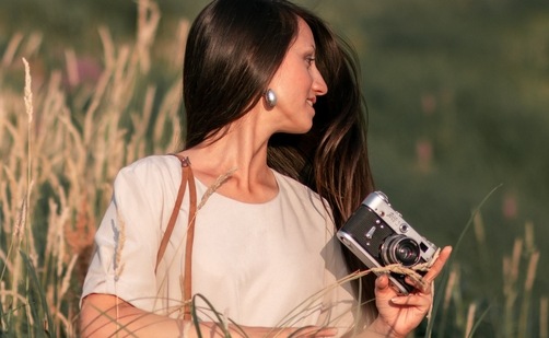The kind of haircare products one uses determine quality of hair to a large extent.&nbsp;(Pexels)