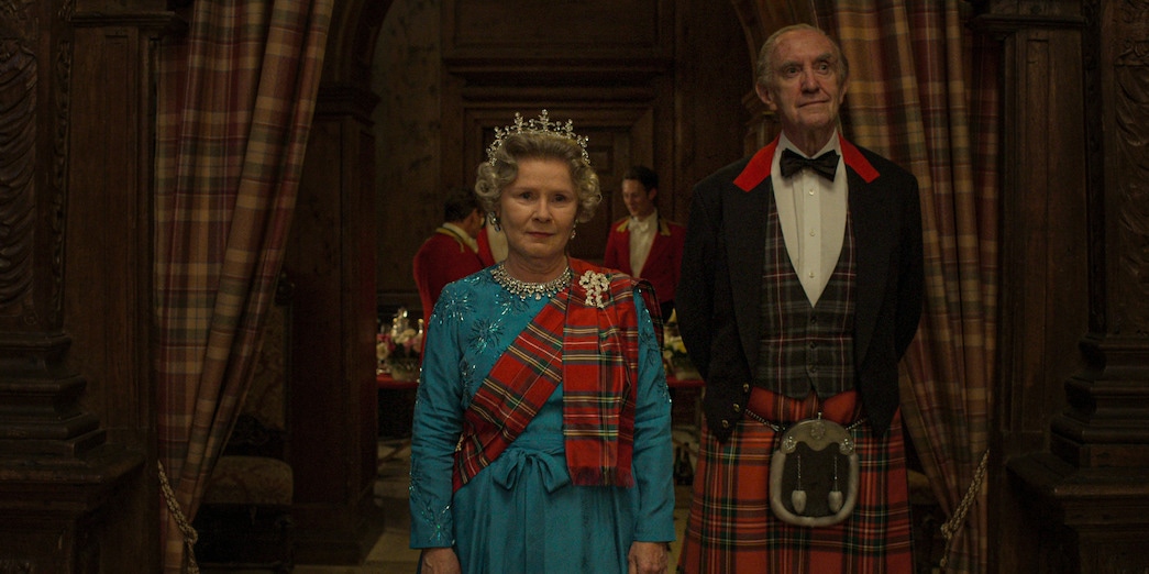 Imelda Staunton and Jonathan Pryce stars as Queen Elizabeth and Prince Philip.