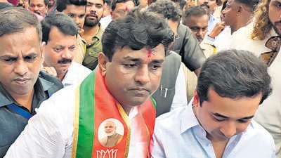 Team Uddhav’s candidate Rutuja Latke, and BJP nominee Patel will contest the Andheri East bypoll slated for November 3. (HT PHOTO)