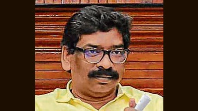 Jharkhand chief minister Hemant Soren asked the state’s governor to make public his decision on recommendation by ECI in a case of holding office of profit. (PTI) Jharkhand chief minister Hemant Soren asked the state’s governor to make public his decision on recommendation by ECI in a case of holding office of profit. (PTI)