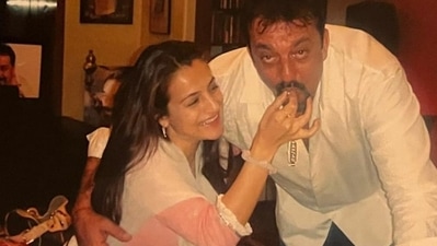 Ameesha Patel and Sanjay Dutt at a birthday party.