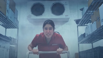 Mili trailer: Film stars Janhvi Kapoor in the lead.