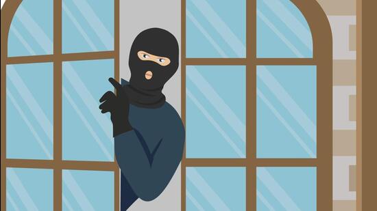 A gang of burglars targeted a locked house at Johlan village and decamped with ₹10,000 in cash and gold jewellery in broad daylight on Saturday. At the time of the incident, the owner of the house along with his wife has gone to Ludhiana city to see a doctor. (Getty Images/iStockphoto/ Representational image)