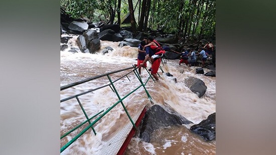 Following the incident, 40 visitors were stranded and were assisted by the 'Drishti lifesavers' who shifted them to safe places.